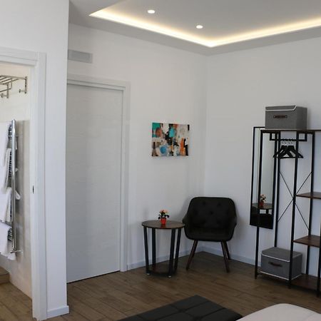 Seascape Rooms Катанія Екстер'єр фото