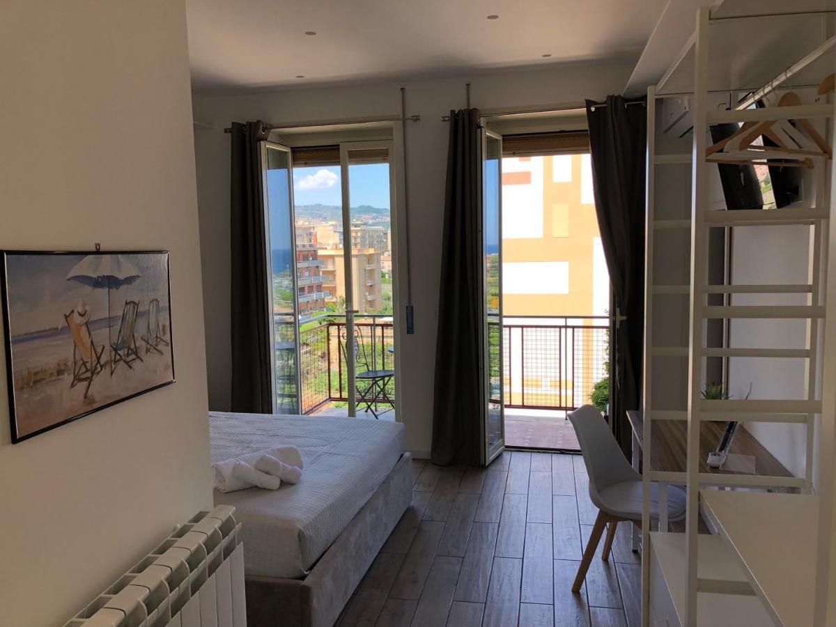 Seascape Rooms Катанія Екстер'єр фото